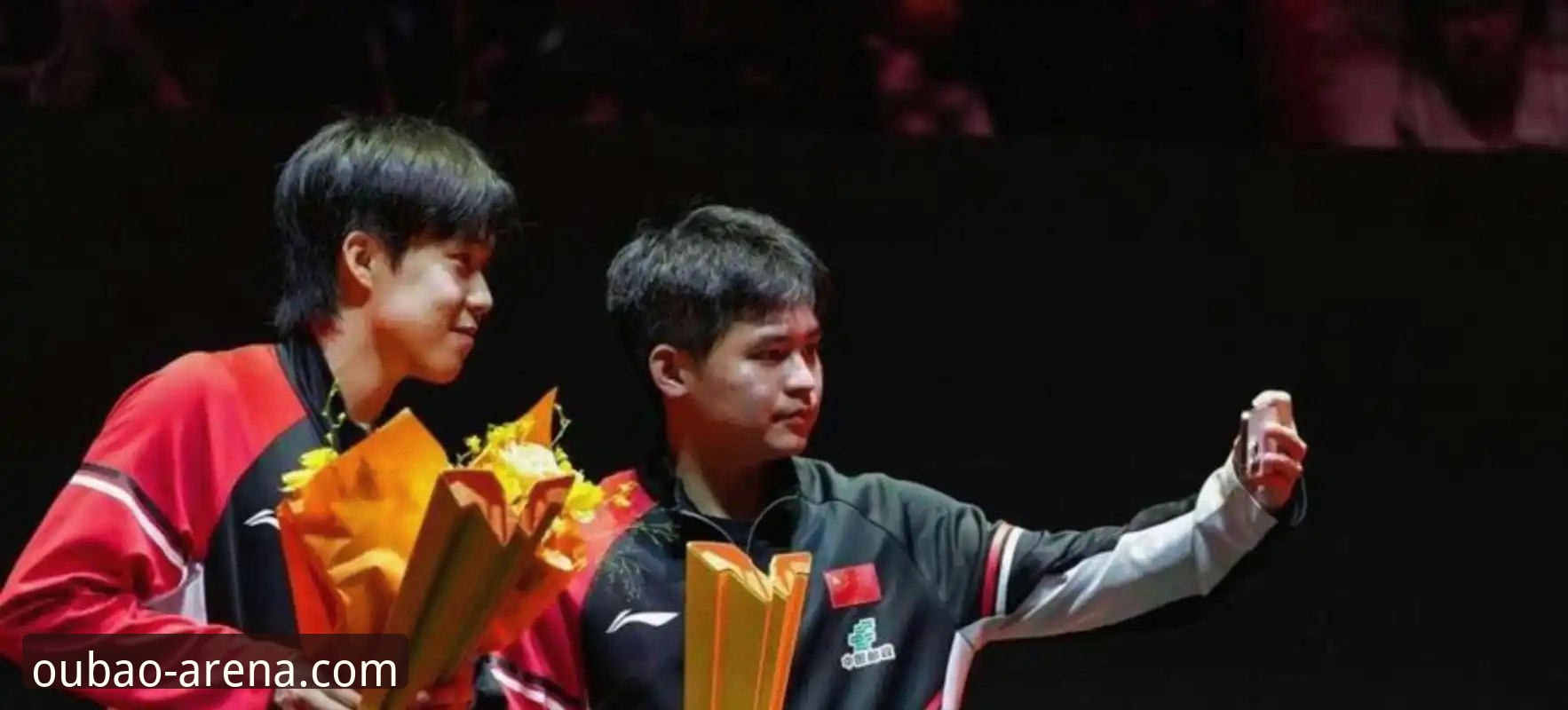 中国男乒3-0英格兰：王楚钦失局与梁靖崑险胜，这场团体赛有多刺激？